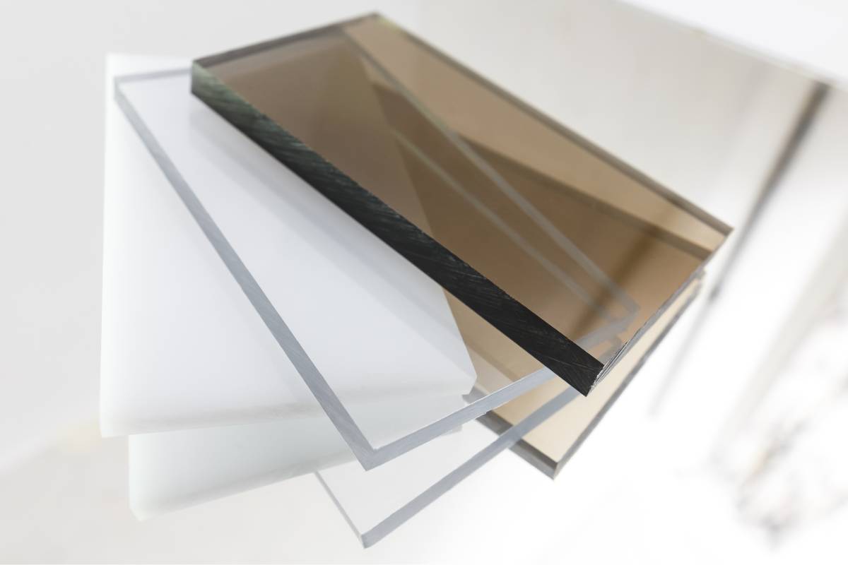 Benefits of Plexiglass Sheets - Polymershapes