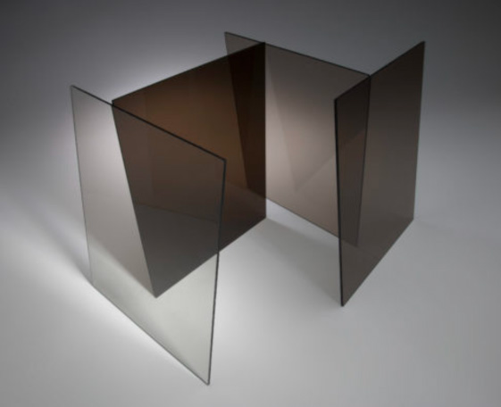 Comparison of Polycarbonate Sheets vs Acrylic Sheets